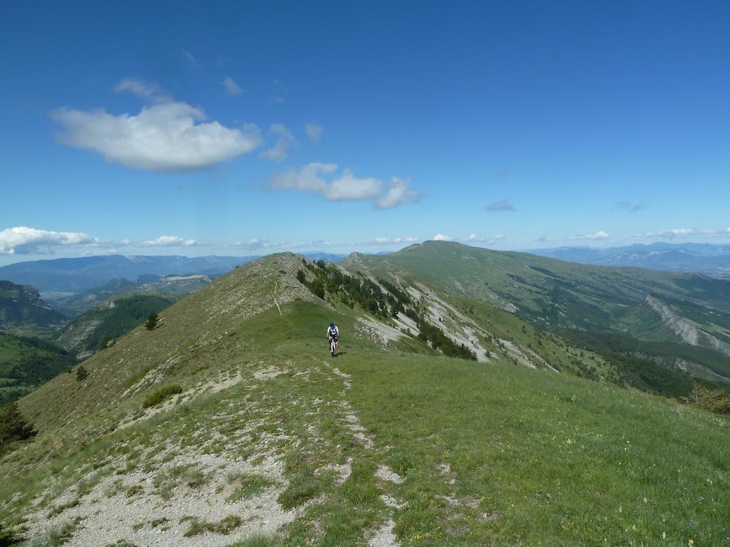 Gite Des Monges Sisteron Exterior foto