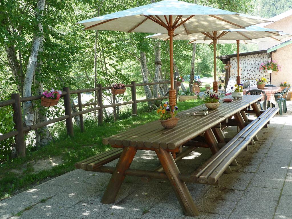 Gite Des Monges Sisteron Exterior foto