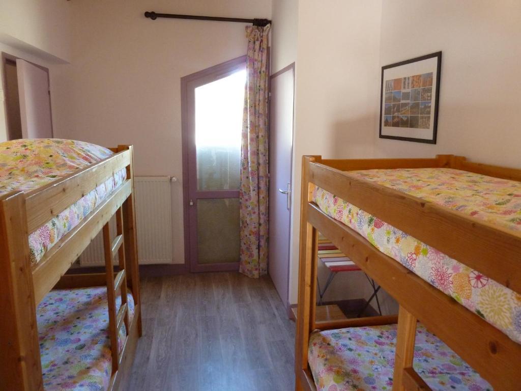 Gite Des Monges Sisteron Zimmer foto
